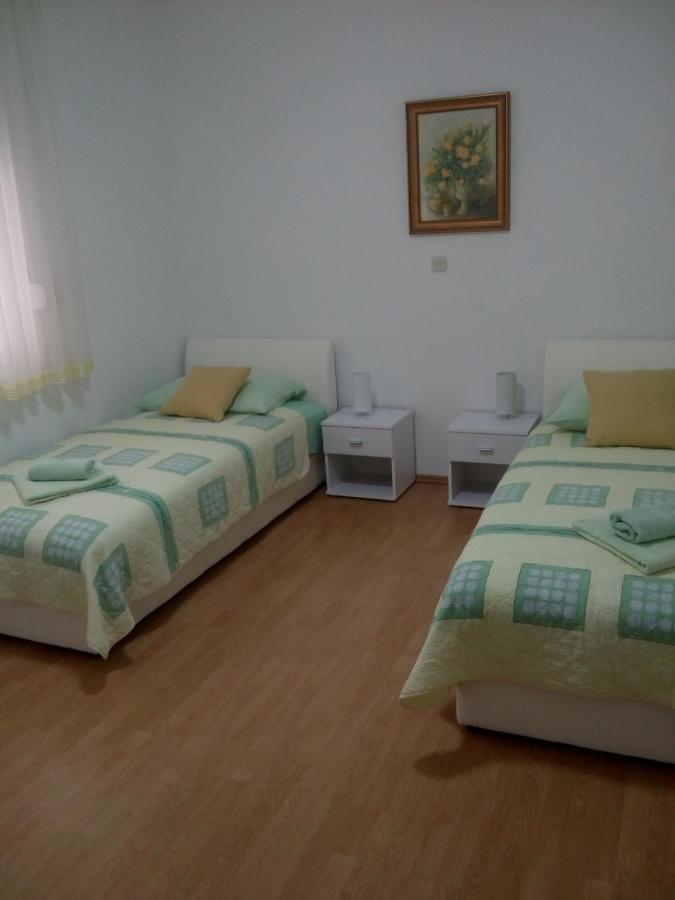 Apartment Plitvice Starigrad Paklenica Extérieur photo